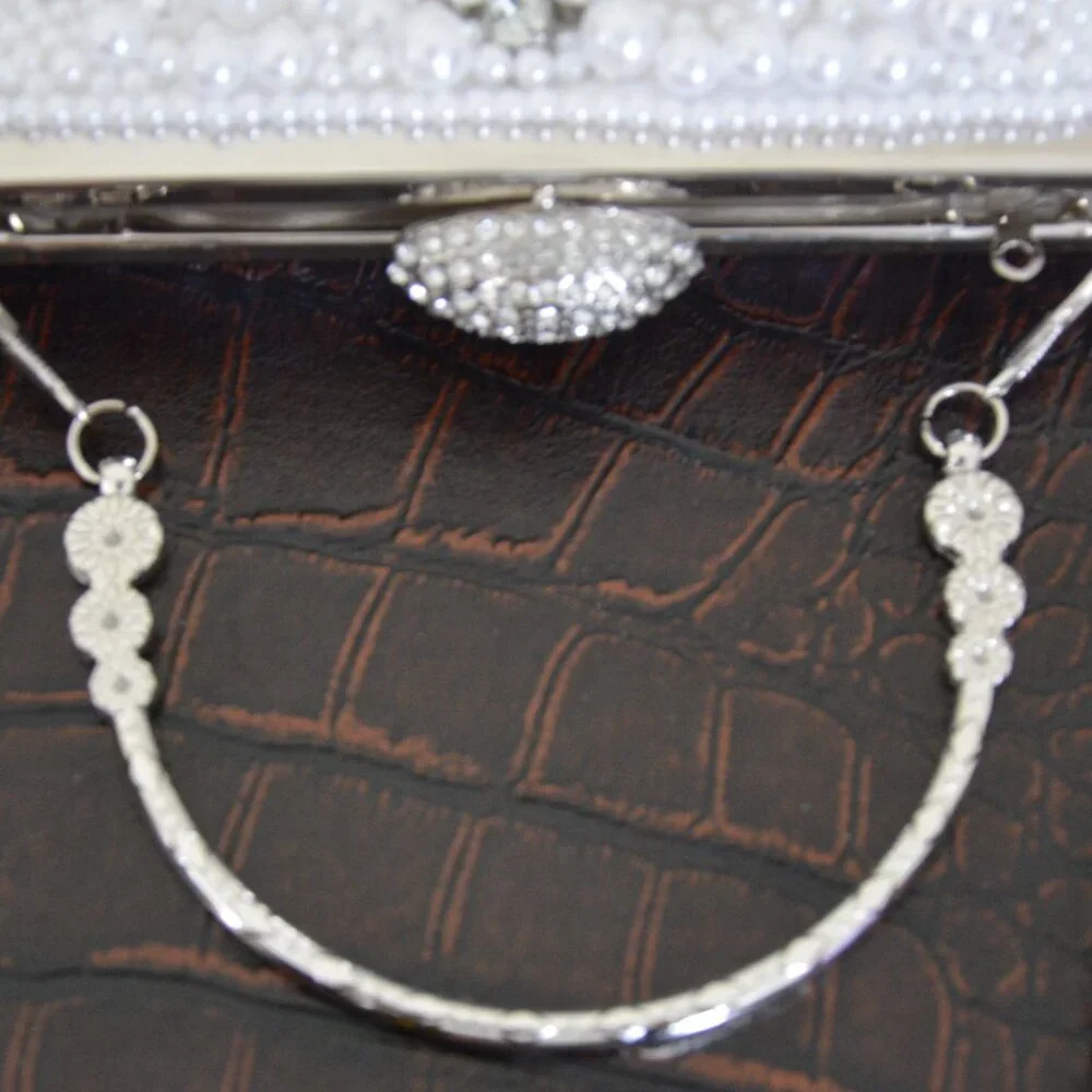 Elegant White Pearl Clutch - Picture 6 of 14